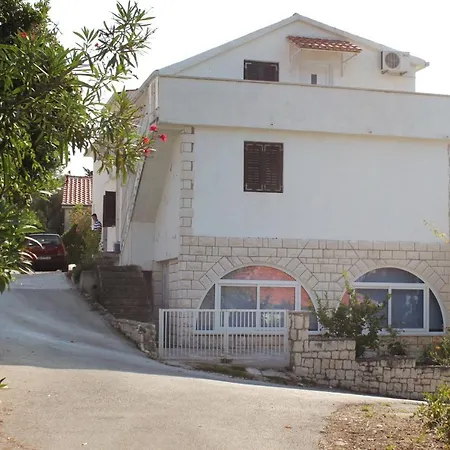 With A Parking Space Sutivan, Brac - 5629