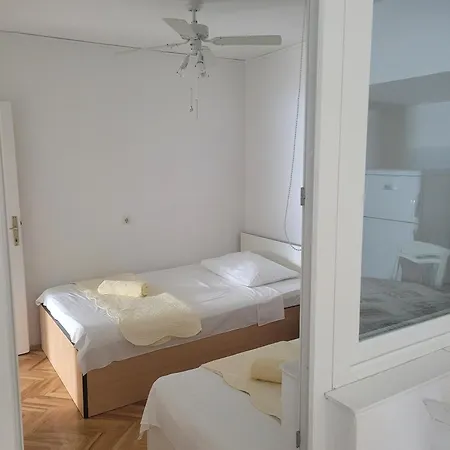Apartamento With A Parking Space Sutivan, Brac - 5629 *